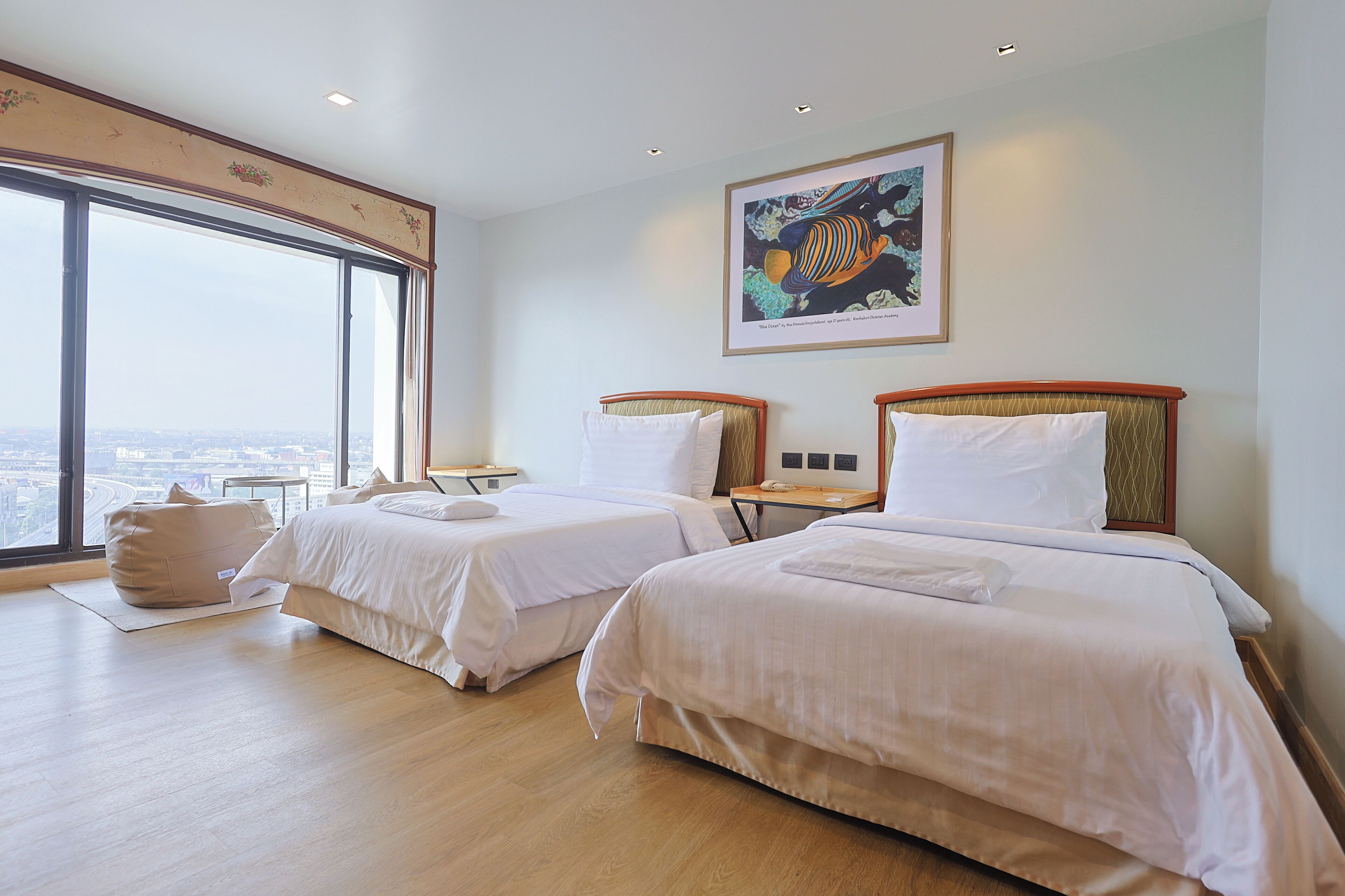 Deluxe Twin Room | Desk, free WiFi, bed sheets