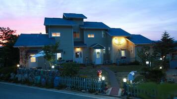 Front of property - evening/night