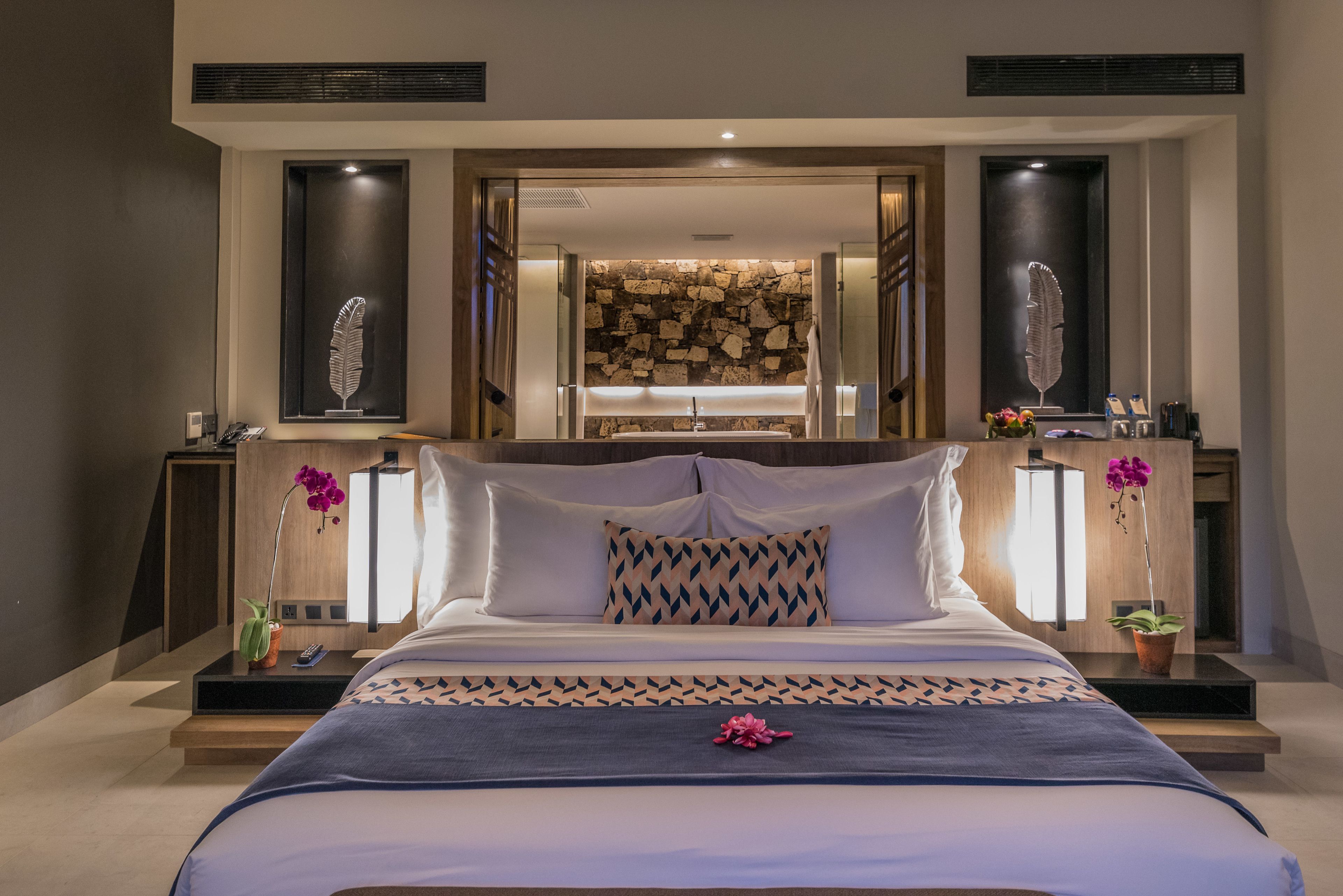 ocean front with infinity pool (king) | 1 bedroom, premium bedding, minibar, in-room safe