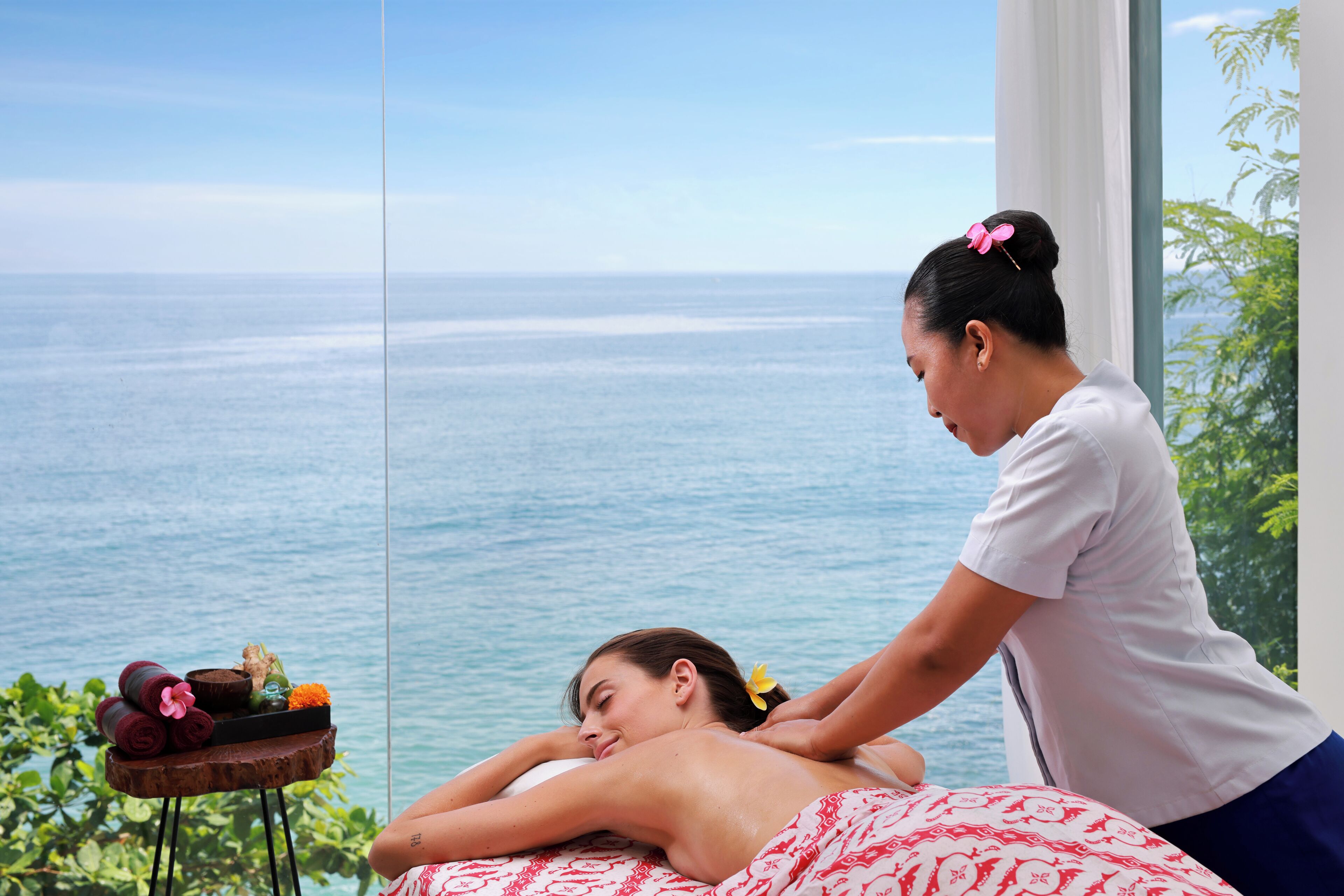 couples treatment room(s), body treatments, aromatherapy