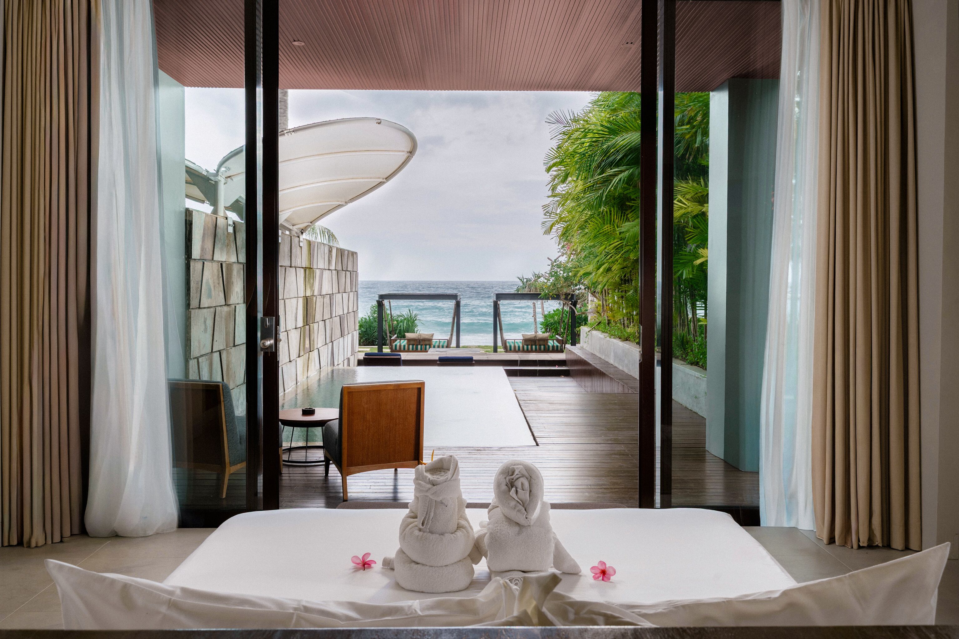 Ocean Front with Infinity Pool (King) | Näkymä rannalle/valtamerelle