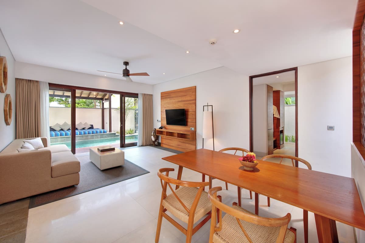 Two Bedrooms Private Pool Villa | 1 間臥室、高級寢具、迷你吧、客房內保險箱