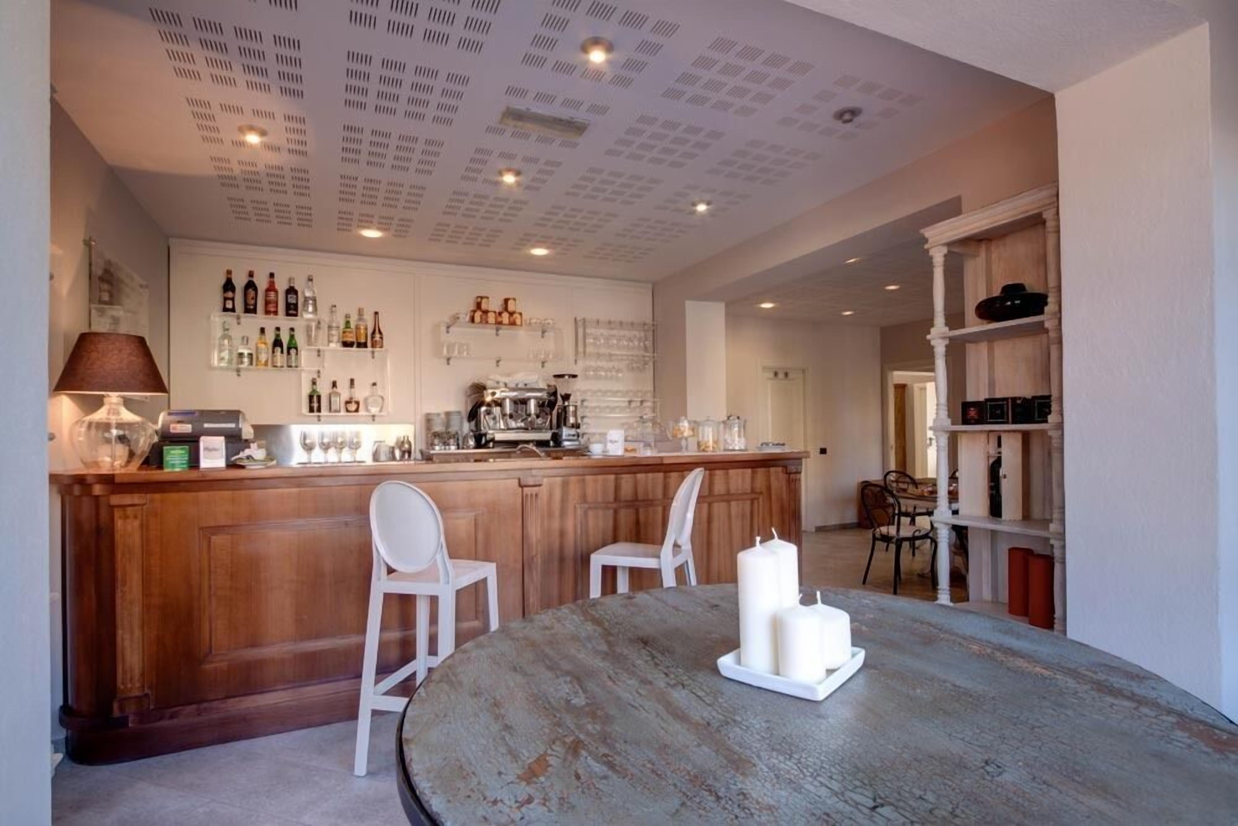 Bar (in der Unterkunft)
