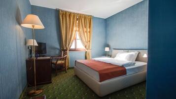 Quadruple Room | Premium bedding, minibar, desk, free cribs/infant beds