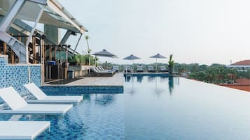 Alberca al aire libre