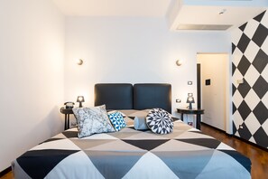 舒適雙人或雙床房 | 迷你吧、房內夾萬、獨特設計、獨特裝修