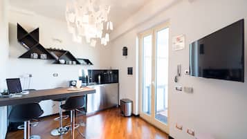 Check-in/check-out kiosk