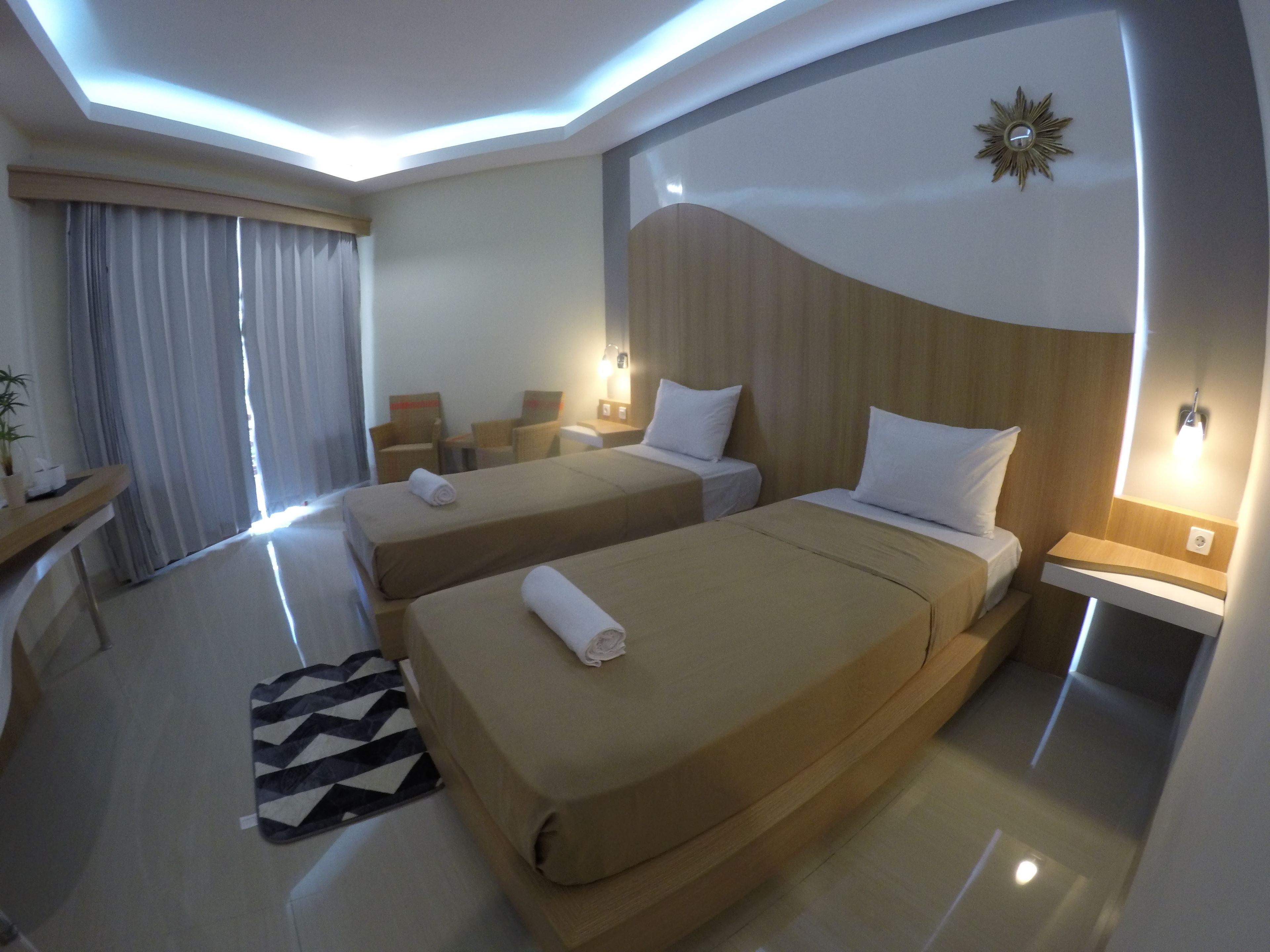 Deluxe Twin Room, 2 Bedrooms, Garden View | Living area