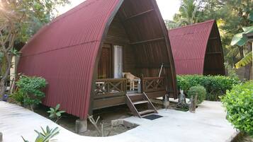 Lumbung Bungalow | In-room safe, desk, free WiFi, bed sheets