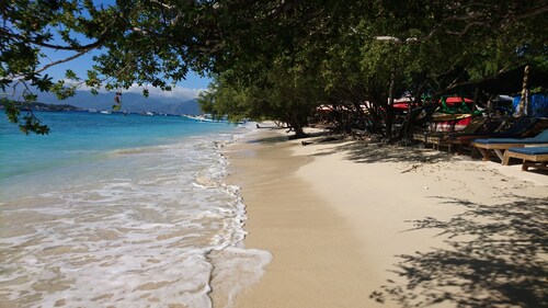 Coral Beach 2 Bungalow