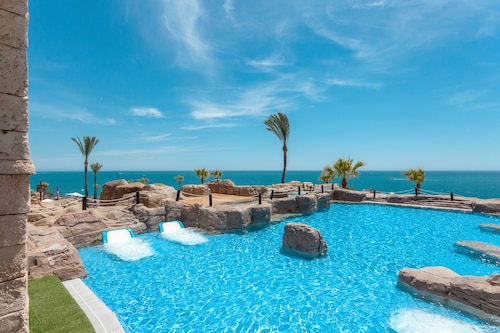 Holiday World Resort