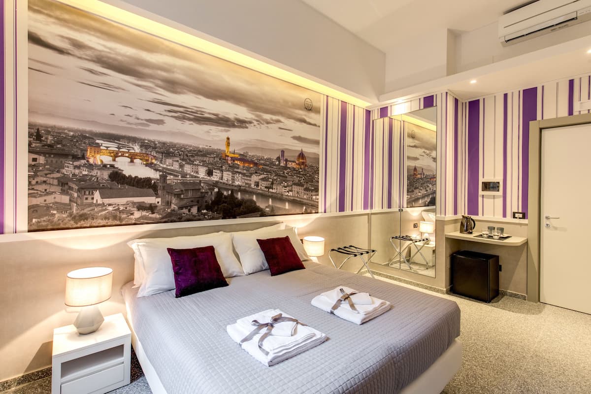 1 habitación, ropa de cama de alta calidad y minibar