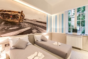 1 bedroom, premium bedding, minibar, in-room safe