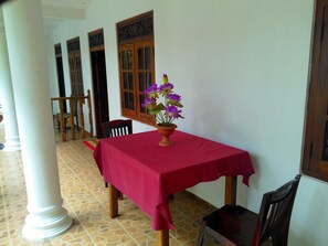 Studio Confort, 1 chambre, vue sur le jardin | Terrasse/patio