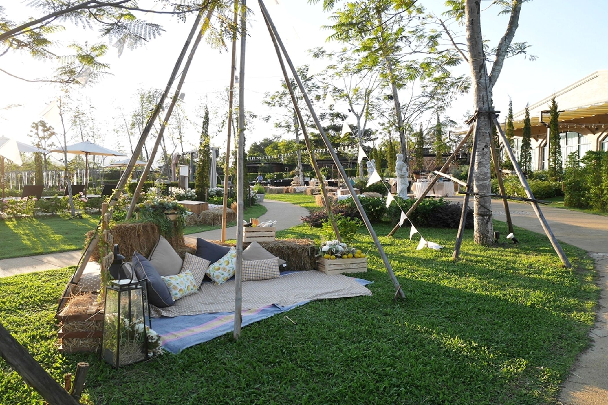 Children's play area - outdoor