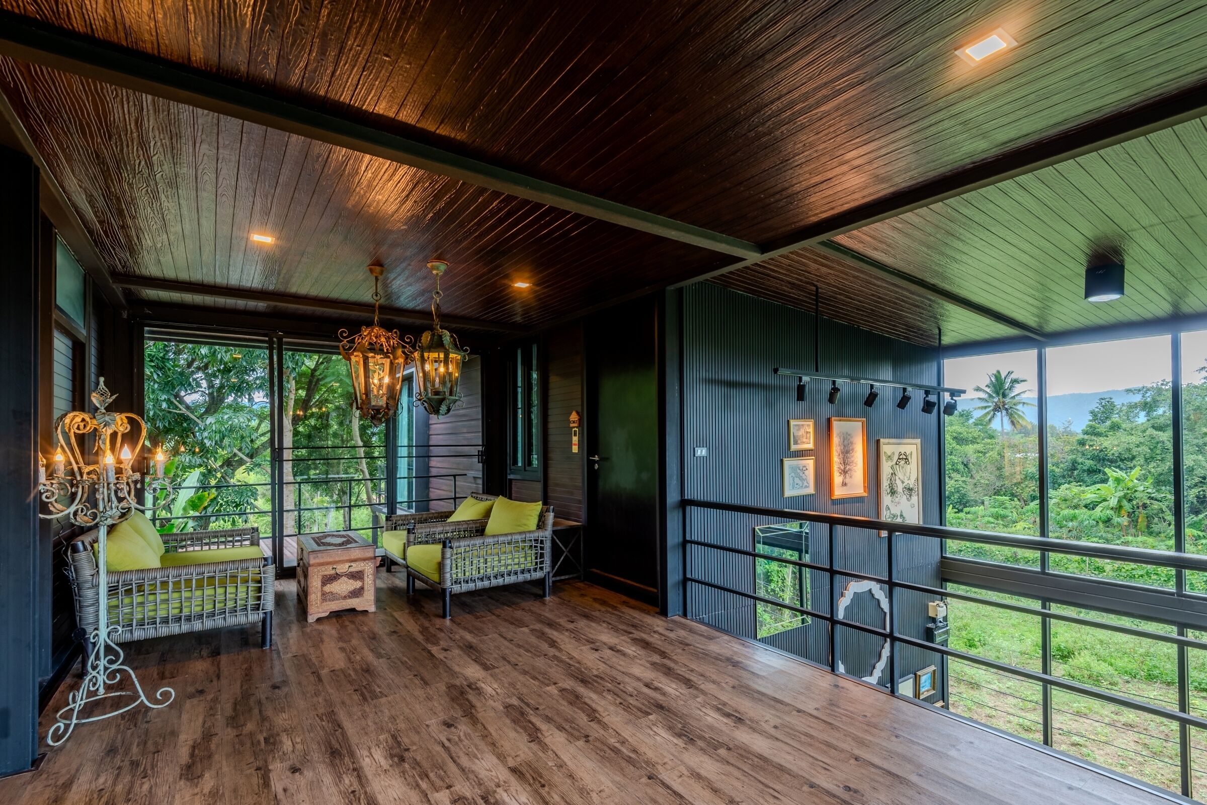 exclusive villa, 4 bedrooms, garden view, garden area | living area | 32-inch led tv with cable channels, tv