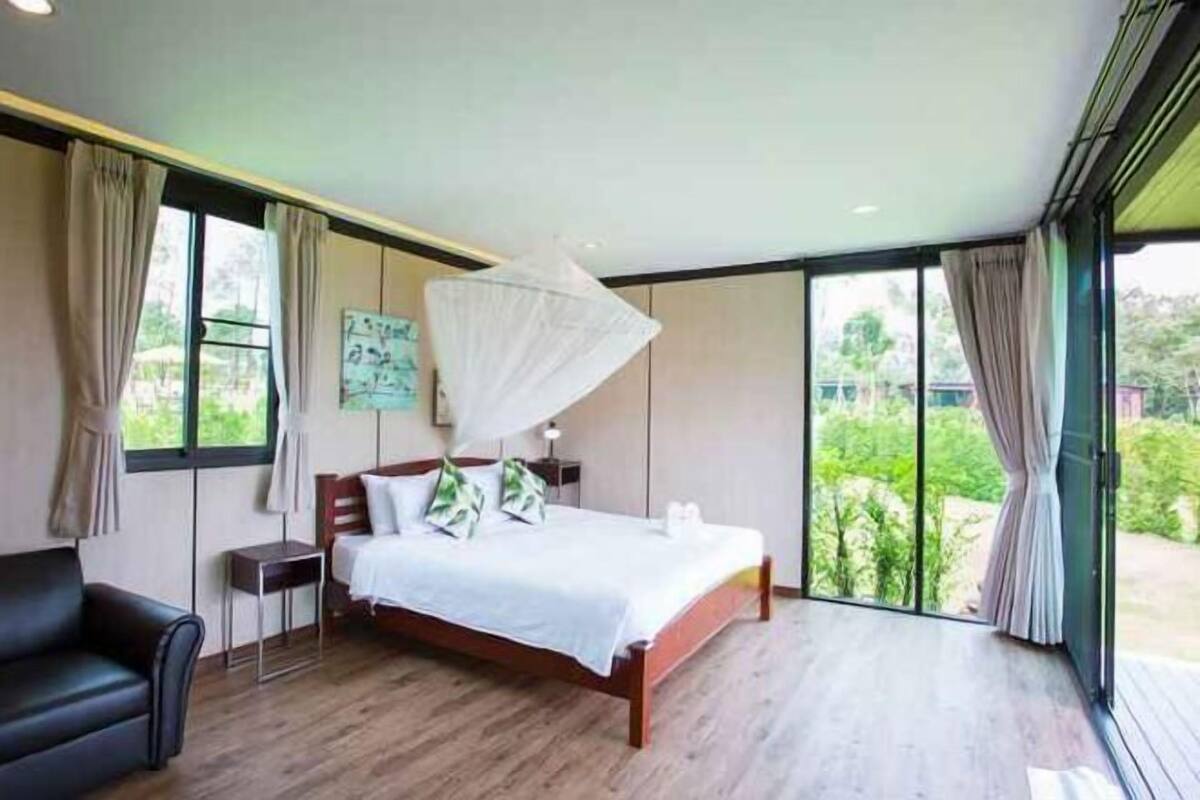 1 habitación, minibar y caja de seguridad en la habitación