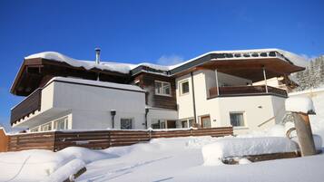 Family Apartment, 2 Bedrooms, Sauna, Mountain View | Terrace/patio