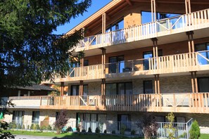 Comfort Apartment, 3 Bedrooms, Sauna, Ground Floor | Terrace/patio