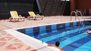 Sæsonbestemt udendørs pool
