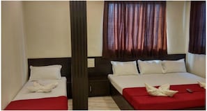 In-room safe, free WiFi