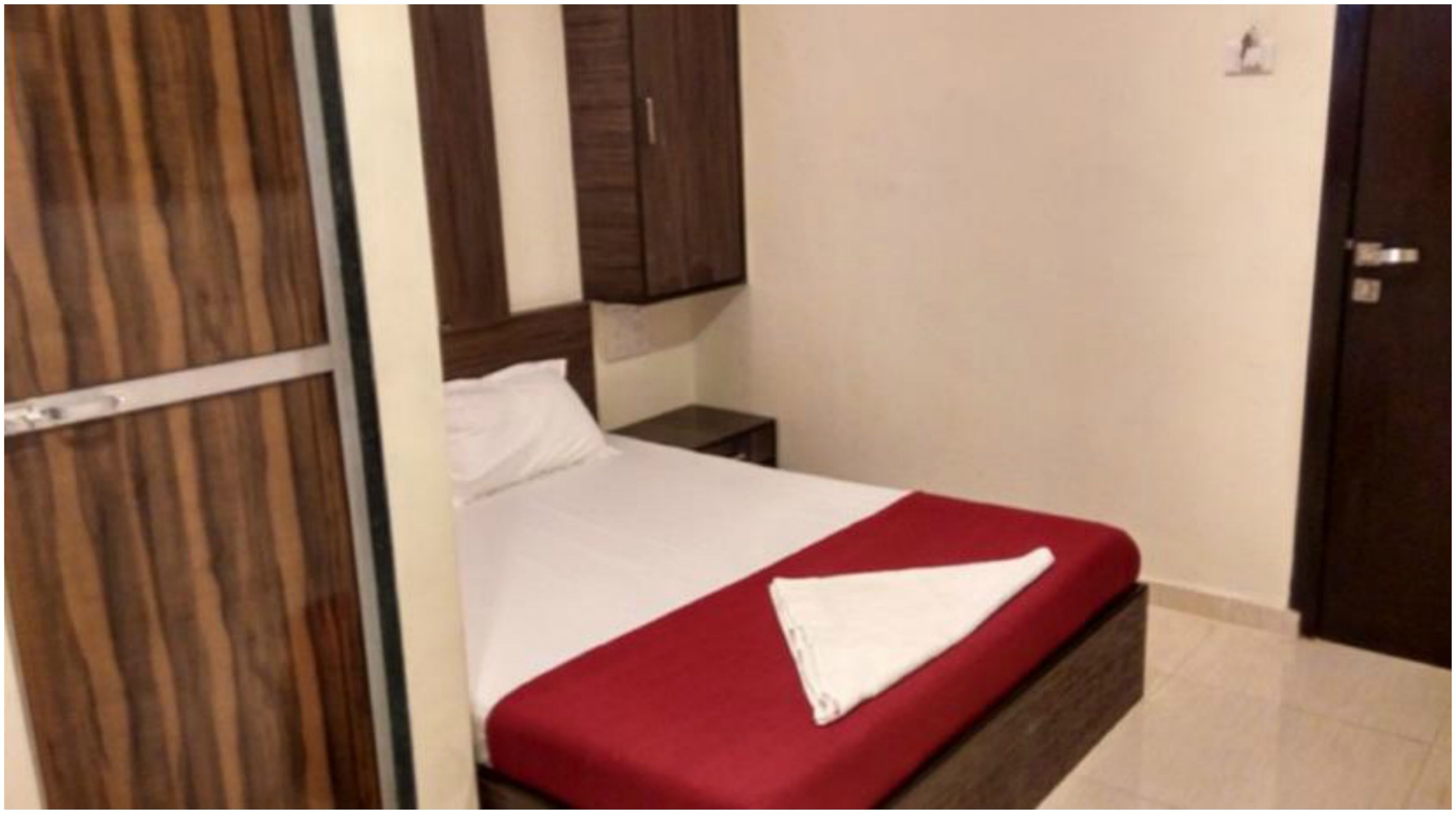 Két bảo mật tại phòng, truy cập Internet không dây miễn phí 