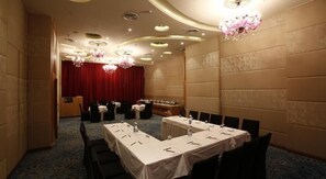 Meeting facility - Hotel Aureole (Mumbai)