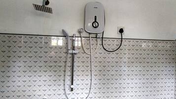 Comfort Double Room, Garden View | Bathroom