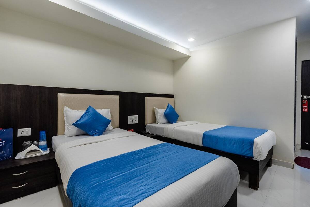 In-room safe, desk, rollaway beds, free WiFi