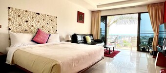 Mountain Sea View Luxury Apartments