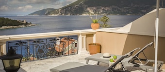 Faros Residence - Adults Only