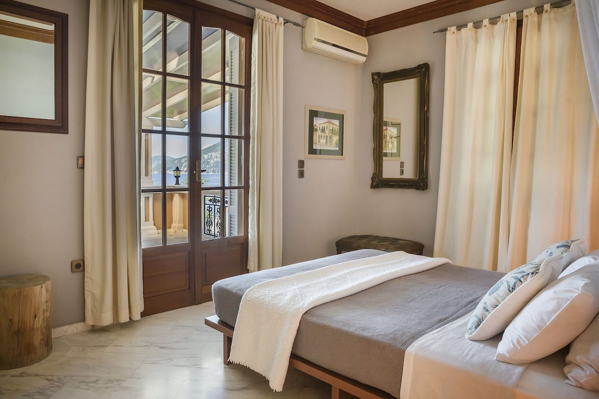 Executive Apartment, Sea View (No 9)