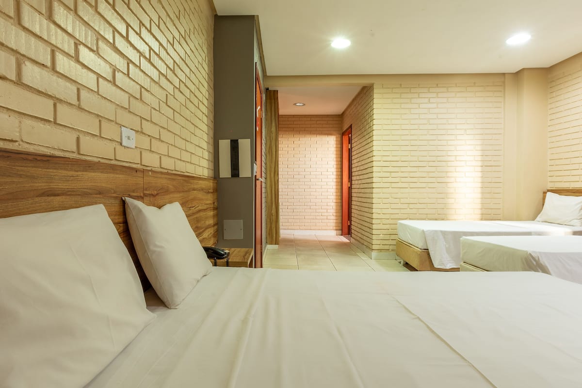 Apartamento casal +2 | Minibar, fer et planche Ă repasser, Wi-Fi gratuit, draps fournis