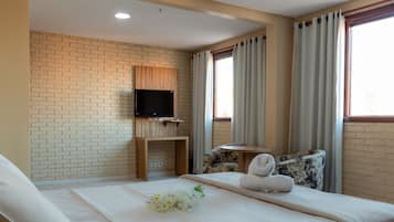 Minibar, Bügeleisen/Bügelbrett, kostenloses WLAN, Bettwäsche