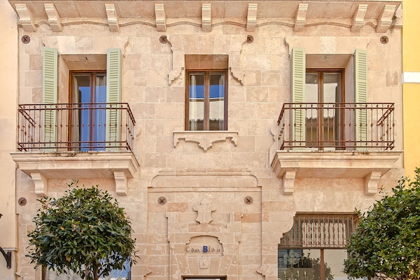 Vista frontal de la propiedad