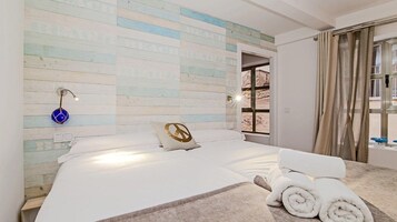 Apartment, 1 Bedroom, Kitchenette (Mediterrani - 1st floor) | Premium bedding, in-room safe, desk, blackout drapes