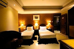 Premium bedding, free cots/infant beds, rollaway beds, free WiFi