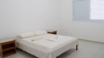 Wi-Fi de cortesia, roupa de cama