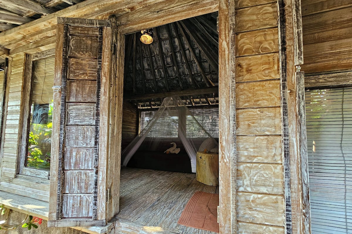 1 chambre, coffres-forts dans les chambres, draps fournis