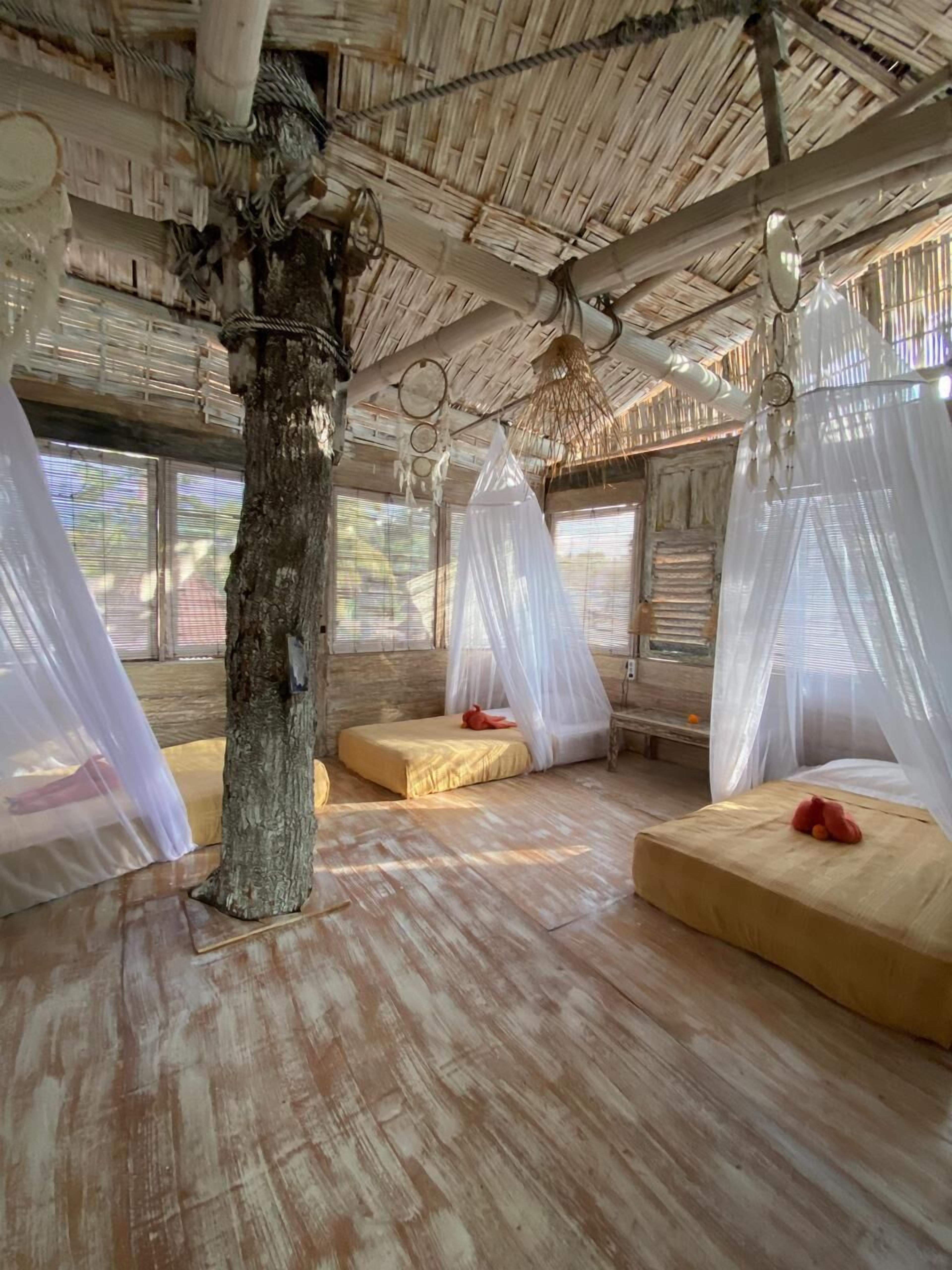 Standard Shared Dormitory, 1 Single Bed | In-room safe, bed sheets