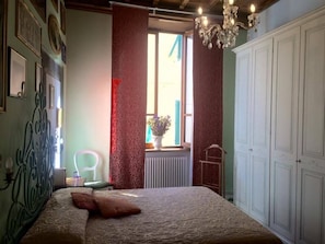 Quarto casal luxo, 1 cama de casal, vista para a cidade | Roupas de cama premium, Wi-Fi de cortesia, roupa de cama
