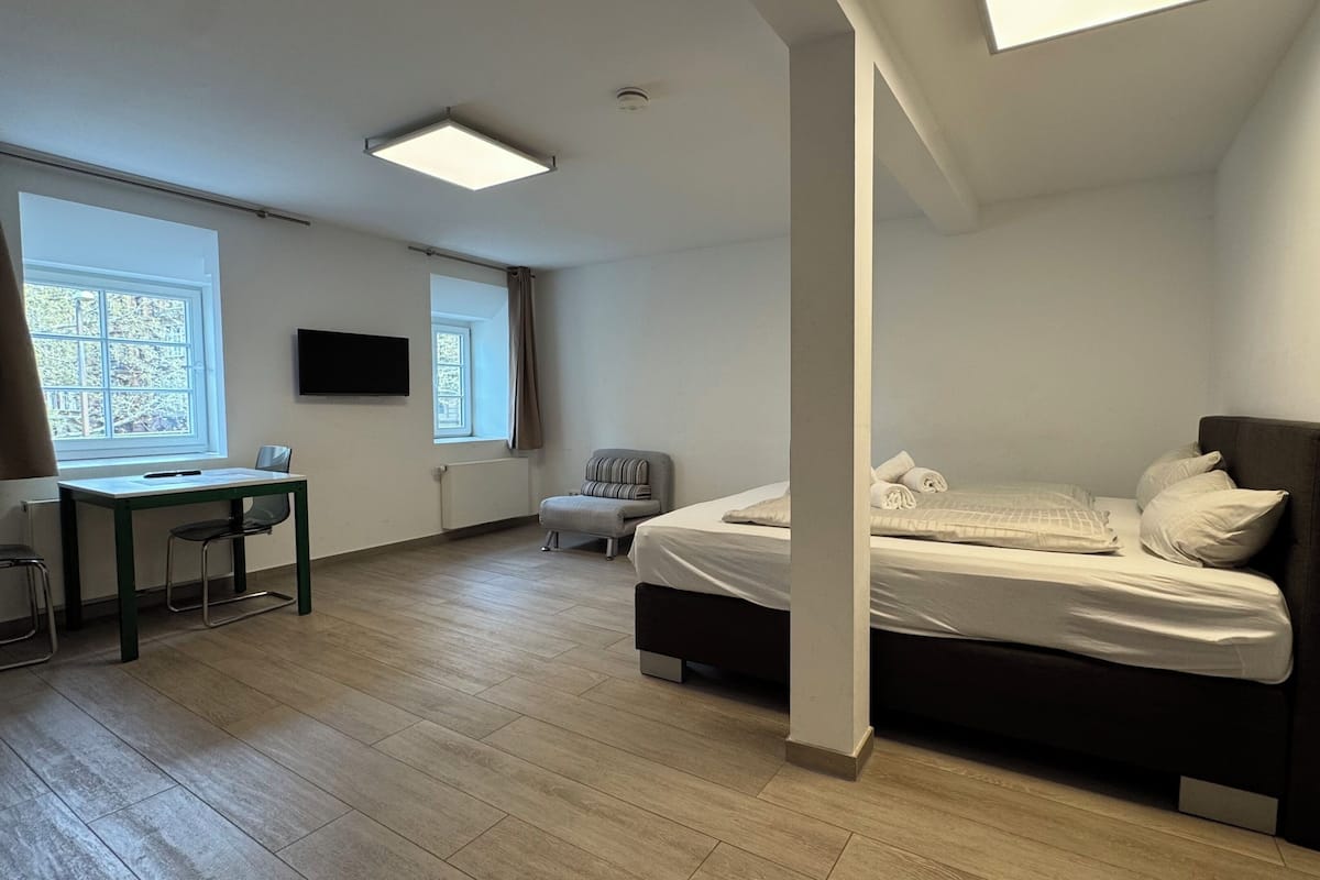 أغطية فراش متميزة ومكتب وأسرّة أطفال/رضّع وأسرّة قابلة للطي