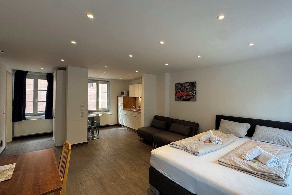 أغطية فراش متميزة ومكتب وأسرّة أطفال/رضّع وأسرّة قابلة للطي