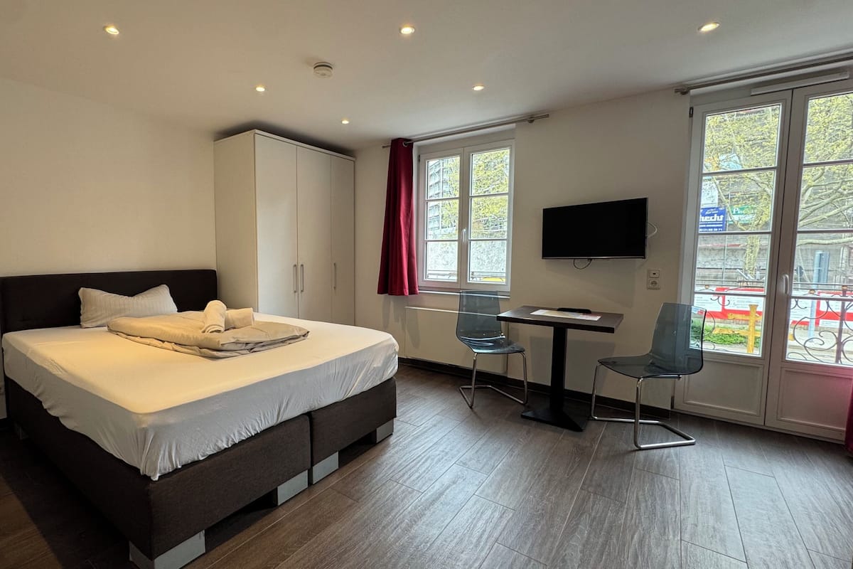 Standard Apartment, Balcony