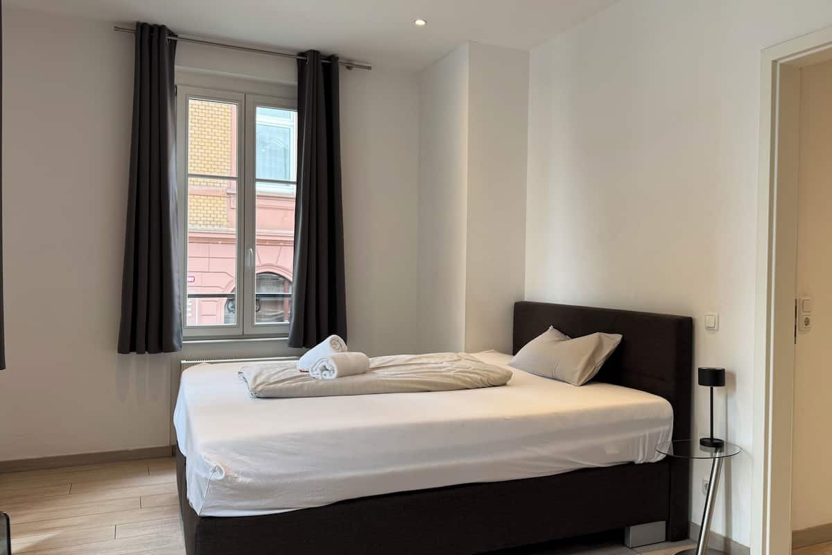 أغطية فراش متميزة ومكتب وأسرّة أطفال/رضّع وأسرّة قابلة للطي