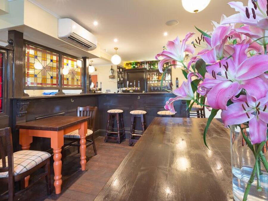 Lunch and dinner served