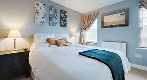 Ylelliset vuodevaatteet, silitysrauta/-lauta, ilmainen Wi-Fi