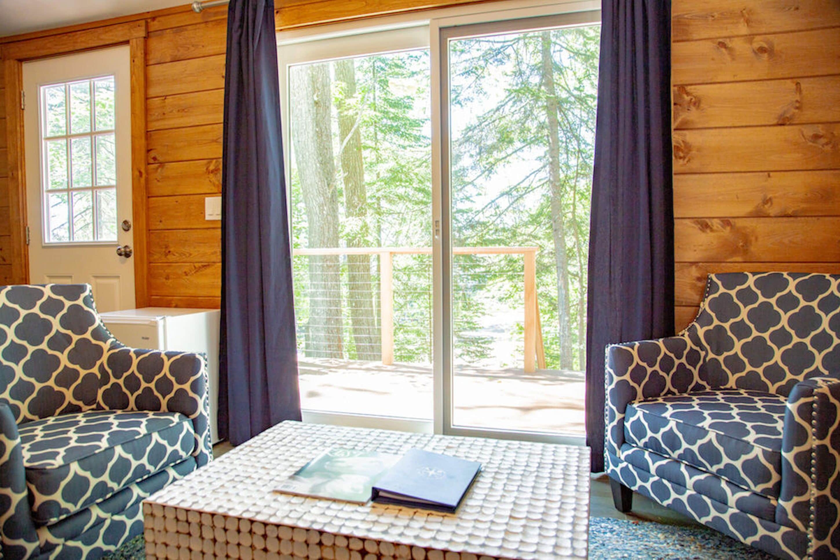 2 bedroom cabin | living area