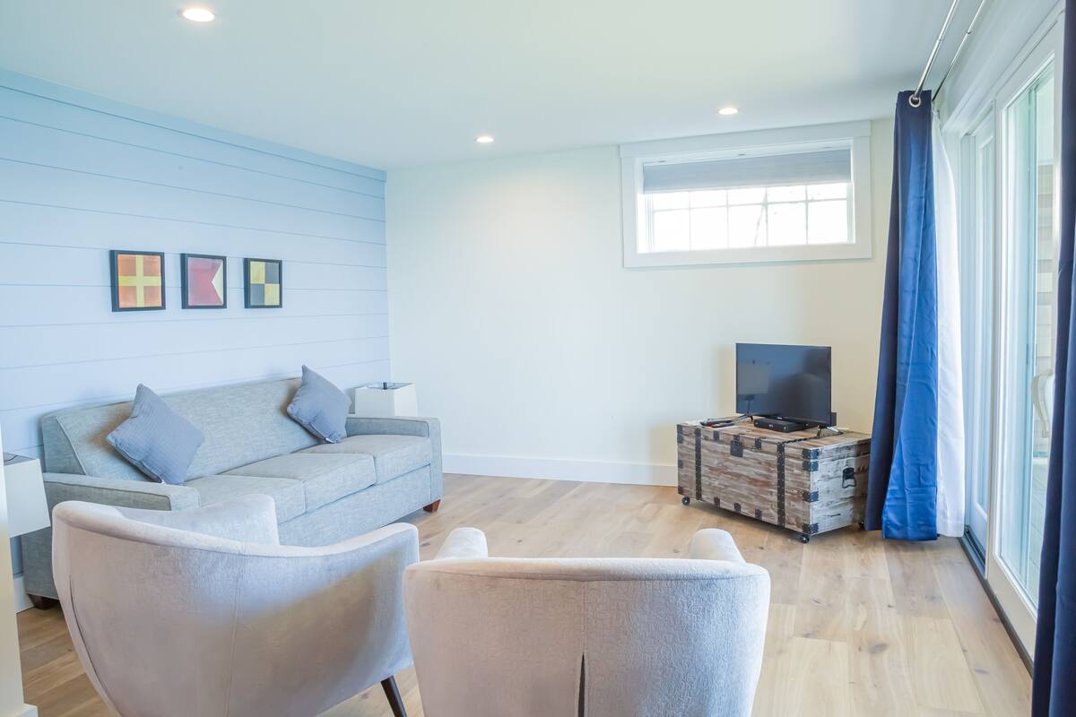 Suite Junior, 1 très grand lit et 1 canapé-lit, vue baie