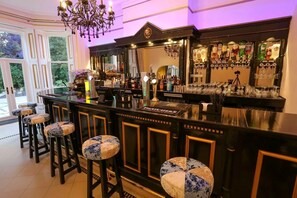 Bar (on property) - Derby Manor (Bournemouth)